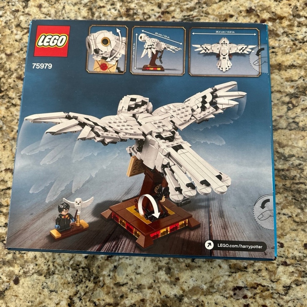 NIB LEGO Harry Potter Hedwig 75979